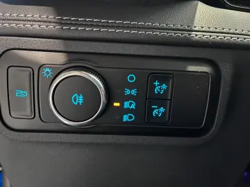 FORD Mustang Fastback 5.0 Ti-VCT V8 328 kW GT