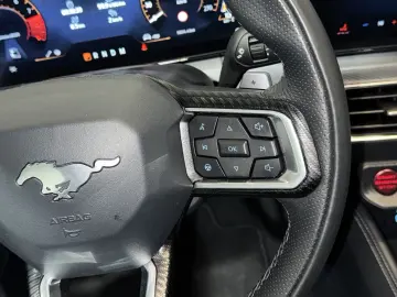 FORD Mustang GT 5.0 Ti-VCT V8 Auto Coupé. 328 kW. 2-t