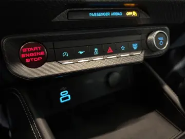 FORD Mustang GT 5.0 Ti-VCT V8 Auto Coupé. 328 kW. 2-t