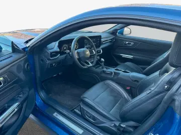 FORD Mustang Fastback 5.0 Ti-VCT V8 Aut. GT