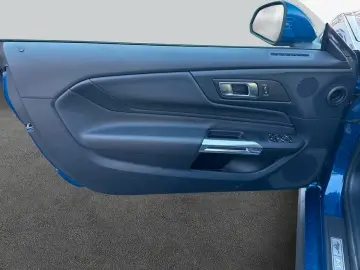 FORD Mustang Fastback 5.0 Ti-VCT V8 Aut. GT