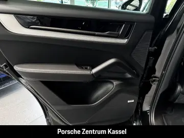PORSCHE Cayenne Coupe LED-Matrix Surround-View Panorama