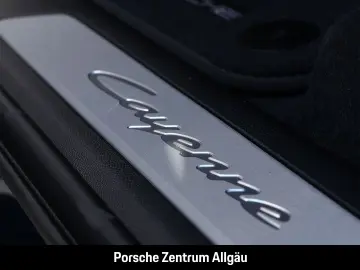 PORSCHE Cayenne BOSE LED-Matrix Panorama Surround-View