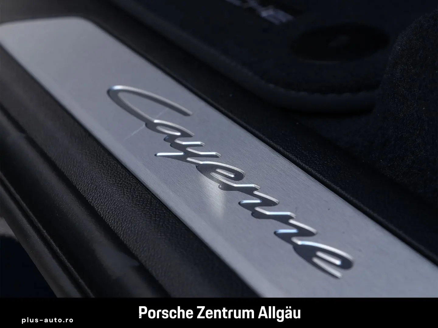 PORSCHE Cayenne BOSE LED-Matrix Panorama Surround-View