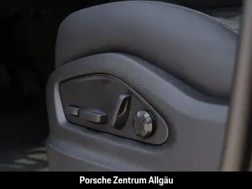 PORSCHE Cayenne BOSE LED-Matrix Panorama Surround-View