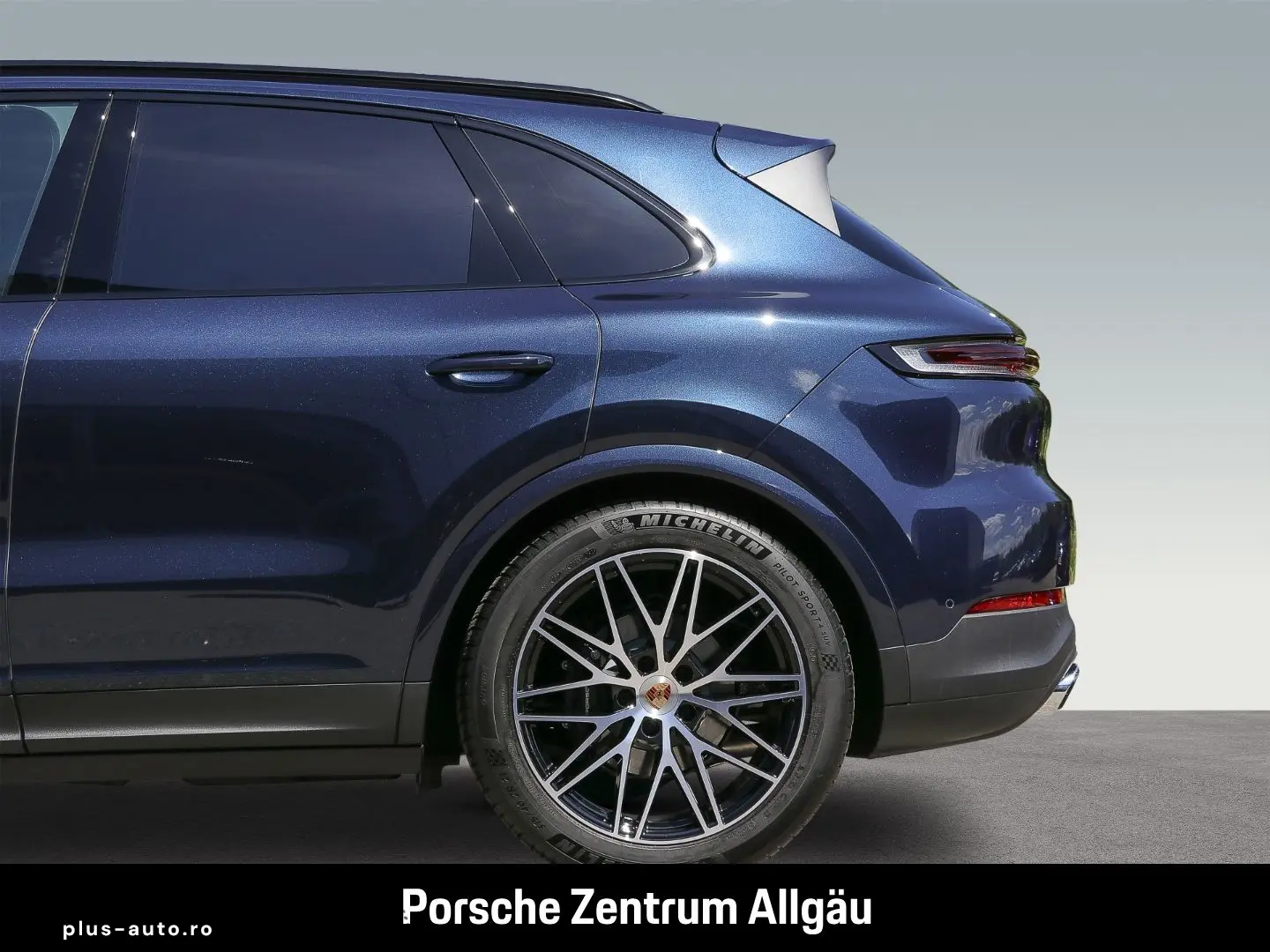 PORSCHE Cayenne BOSE LED-Matrix Panorama Surround-View