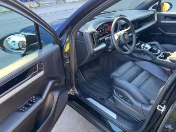 PORSCHE Cayenne E-Hyb Inno · Headup · MY25 · 22 Exclusiv