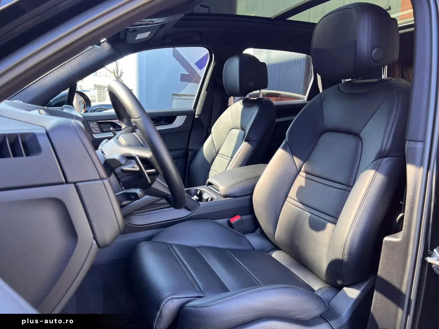 PORSCHE Cayenne E-Hyb Inno · Headup · MY25 · 22 Exclusiv