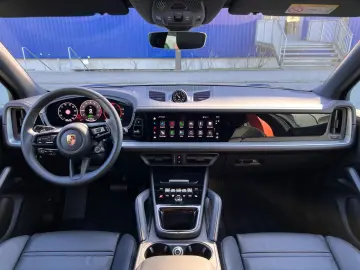 PORSCHE Cayenne E-Hyb Inno · Headup · MY25 · 22 Exclusiv