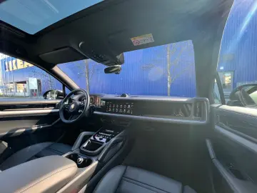 PORSCHE Cayenne E-Hyb Inno · Headup · MY25 · 22 Exclusiv