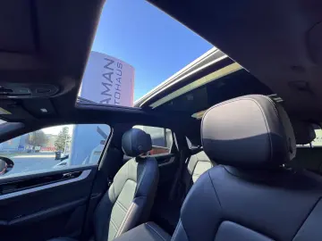 PORSCHE Cayenne E-Hyb Inno · Headup · MY25 · 22 Exclusiv