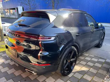 PORSCHE Cayenne E-Hyb Inno · Headup · MY25 · 22 Exclusiv