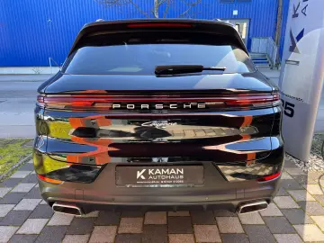 PORSCHE Cayenne E-Hyb Inno · Headup · MY25 · 22 Exclusiv