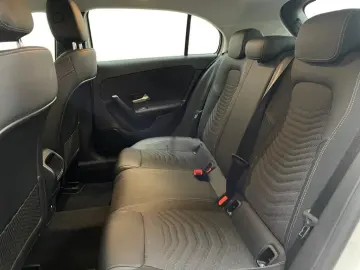 MERCEDES-BENZ A 200 MBUX AHK Cam LED Navi AUT PTS Pa&hellip;