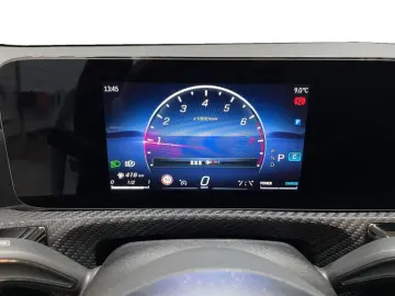 MERCEDES-BENZ A 200 MBUX AHK Cam LED Navi AUT PTS Pa&hellip;