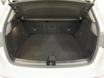 MERCEDES-BENZ A 200 MBUX AHK Cam LED Navi AUT PTS Pa&hellip;