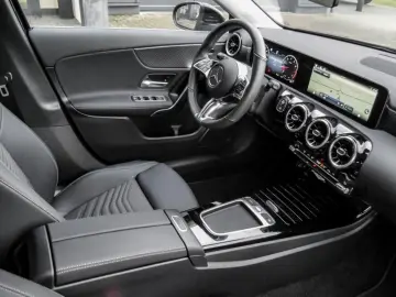 MERCEDES-BENZ A 200 Progressive LED Kamera AHK Shz W&hellip;