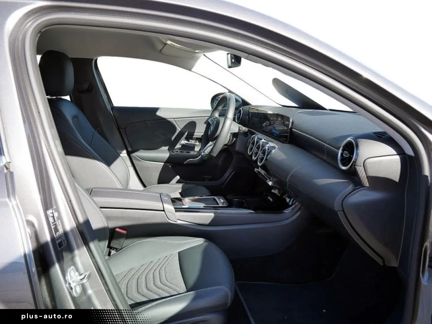 MERCEDES-BENZ A 200   PROGRESSIVE AHK KAMERA SPUR PDC SHZ