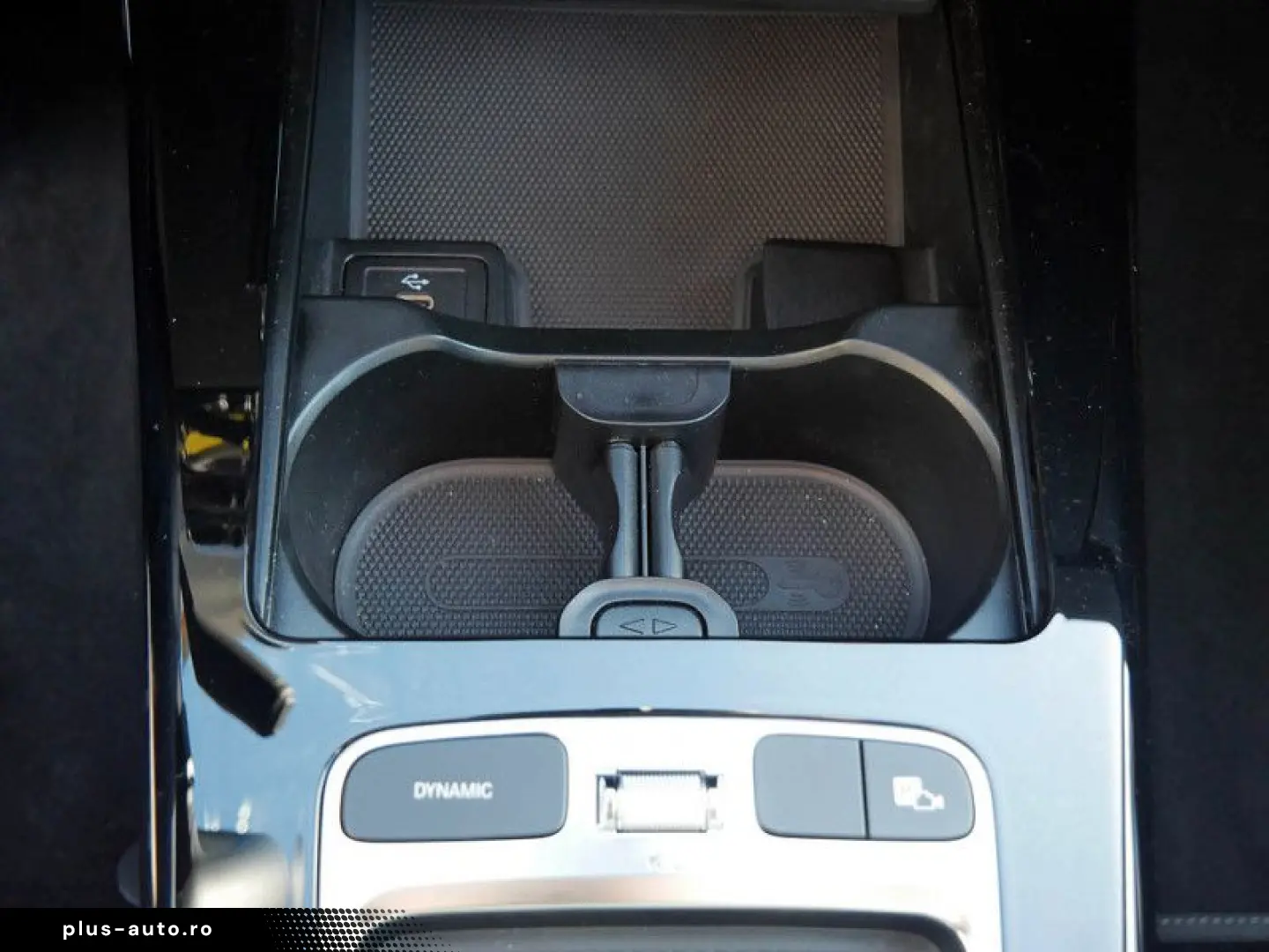 MERCEDES-BENZ A 200   PROGRESSIVE AHK KAMERA SPUR PDC SHZ