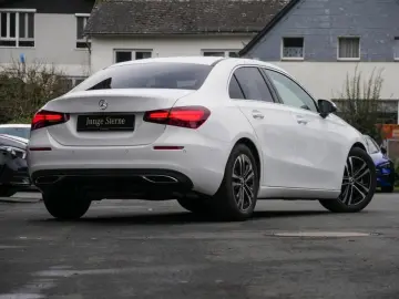 MERCEDES-BENZ A 200 Limo Progressive AHK LED Kamera &hellip;