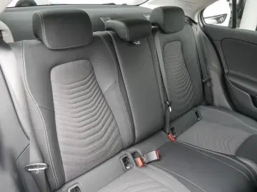 MERCEDES-BENZ A 200 Limo Progressive AHK LED Kamera &hellip;