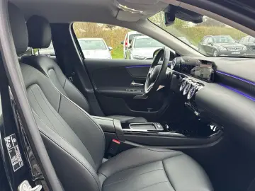 MERCEDES-BENZ A 200 Progressive Multibeam Rückfahrka&hellip;