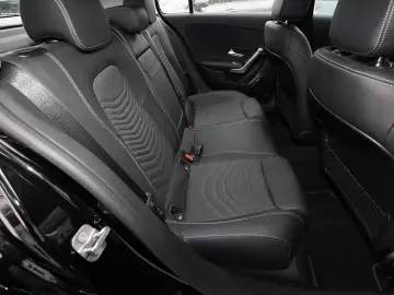 MERCEDES-BENZ A 200 Progressive Plus LED 17  MBUX