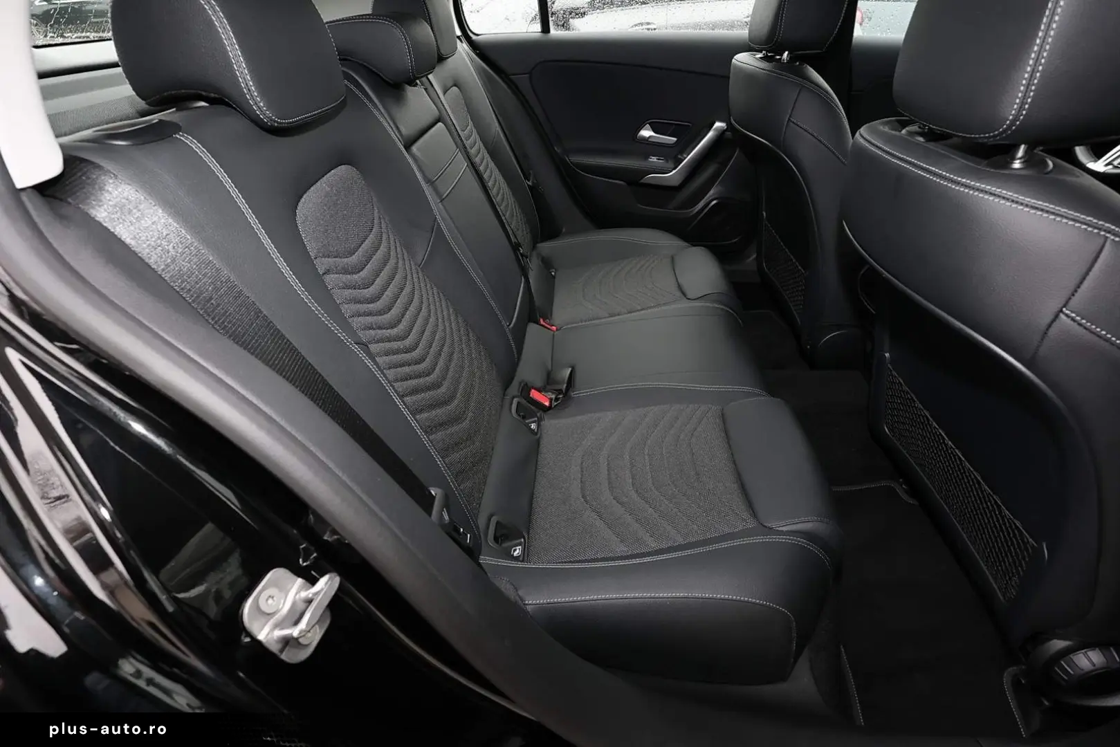 MERCEDES-BENZ A 200 Progressive Plus LED 17  MBUX