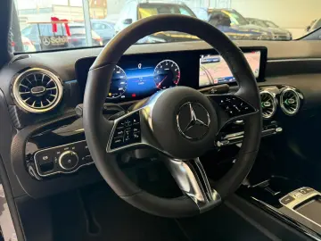 MERCEDES-BENZ A 200 Progressive KAMERA KEYLESS TOTW CARPLAY