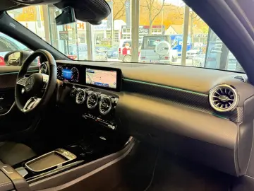 MERCEDES-BENZ A 200 Progressive KAMERA KEYLESS TOTW CARPLAY