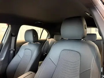 MERCEDES-BENZ A 200 Progressive KAMERA KEYLESS TOTW CARPLAY