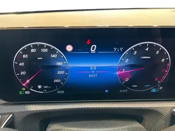 MERCEDES-BENZ A 200 Progressive MBUX Progressive MBeam Wide