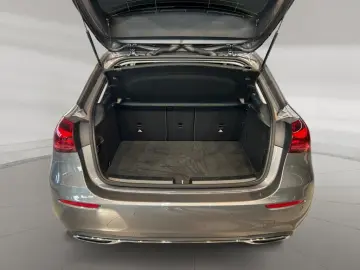 MERCEDES-BENZ A 200 Progressive MBUX Progressive MBeam Wide