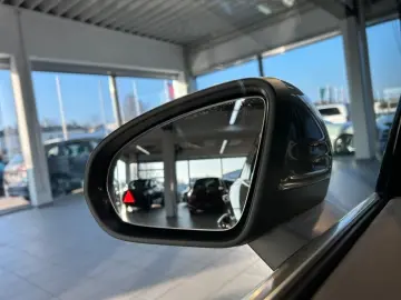 MERCEDES-BENZ A 200 Progressive MBUX Progressive MBeam Wide