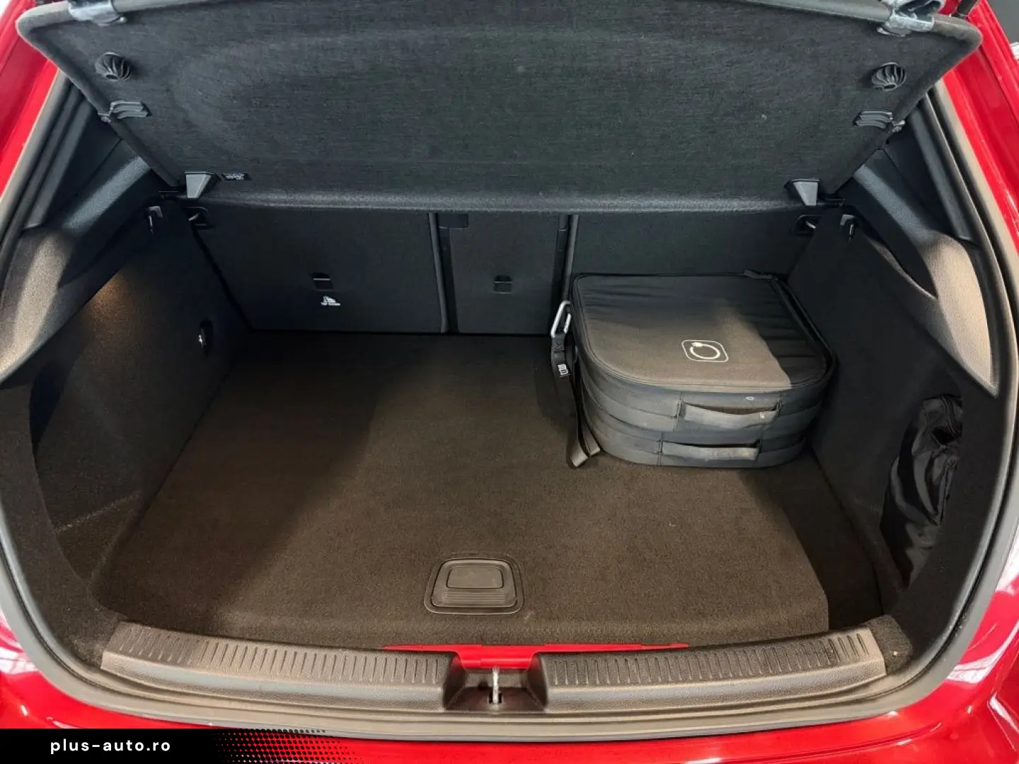 MERCEDES-BENZ A 250 e AMG NIGHT-P LED DISTR BURM AMBIE MBUX