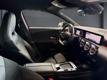 MERCEDES-BENZ A 250 e AMG NIGHT-P LED DISTR BURM AMBIE MBUX