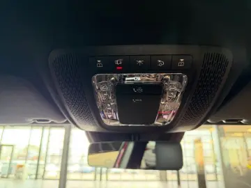 MERCEDES-BENZ A 250 e AMG NIGHT-P LED DISTR BURM AMBIE MBUX