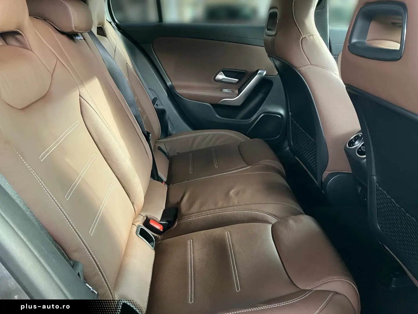 MERCEDES-BENZ A 250 e AMG MBUX Night Distr LED HUD Kam Apple