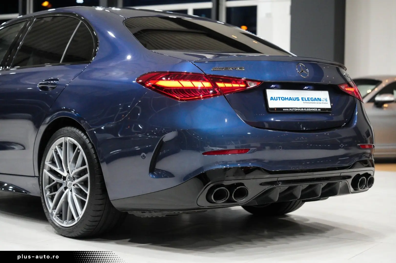 MERCEDES-BENZ C 43 AMG 4Matic AMG-RIDE NIGHT II 1.HAND LM 19