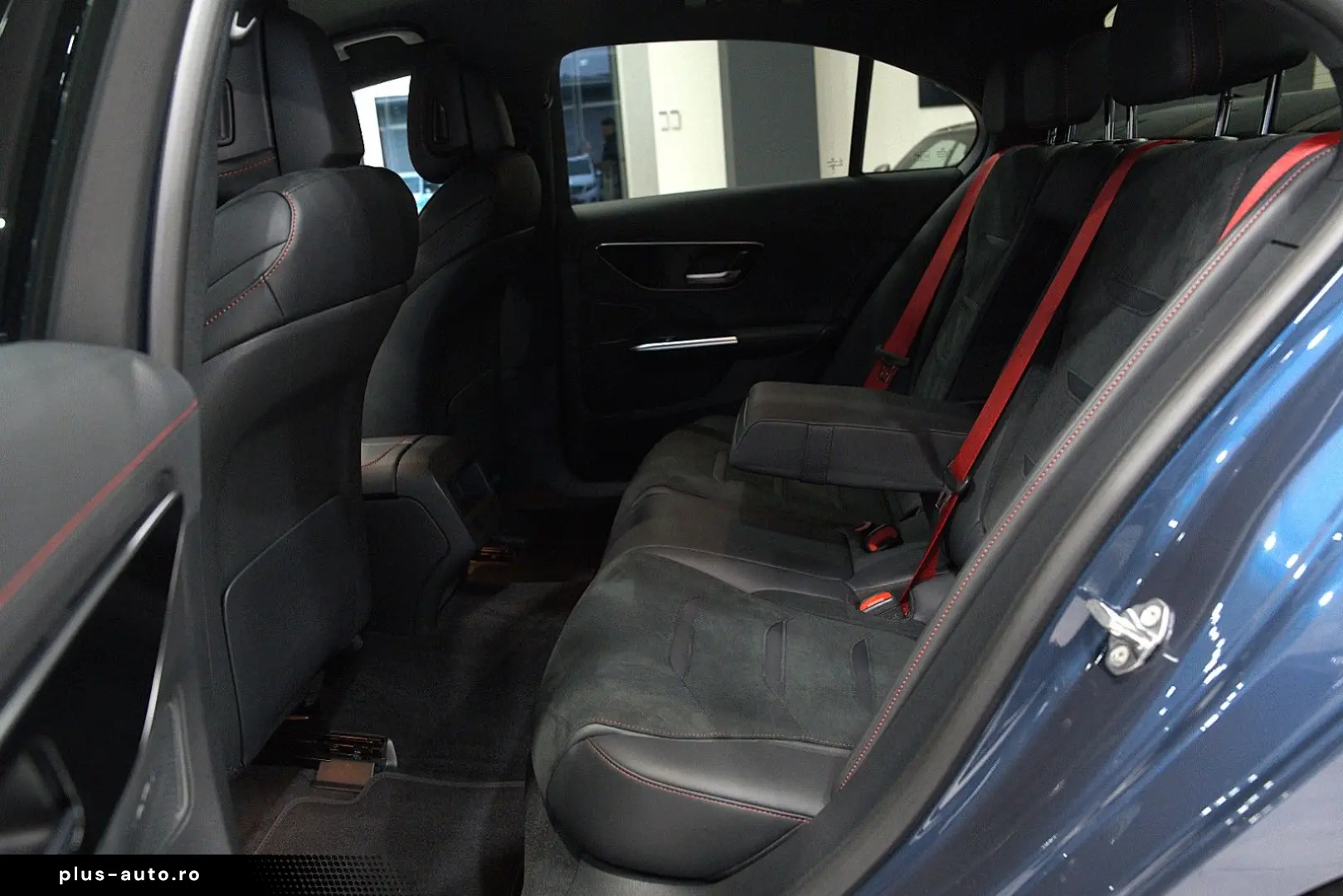 MERCEDES-BENZ C 43 AMG 4Matic AMG-RIDE NIGHT II 1.HAND LM 19