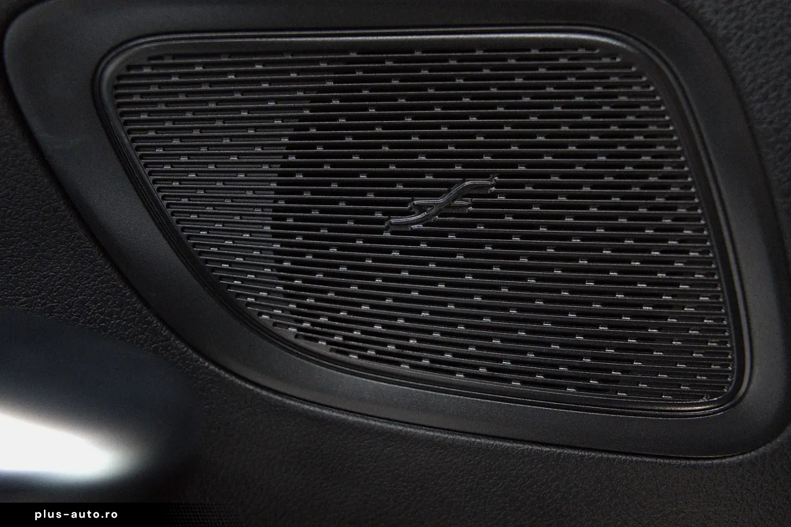 MERCEDES-BENZ C 43 AMG 4Matic AMG-RIDE NIGHT II 1.HAND LM 19