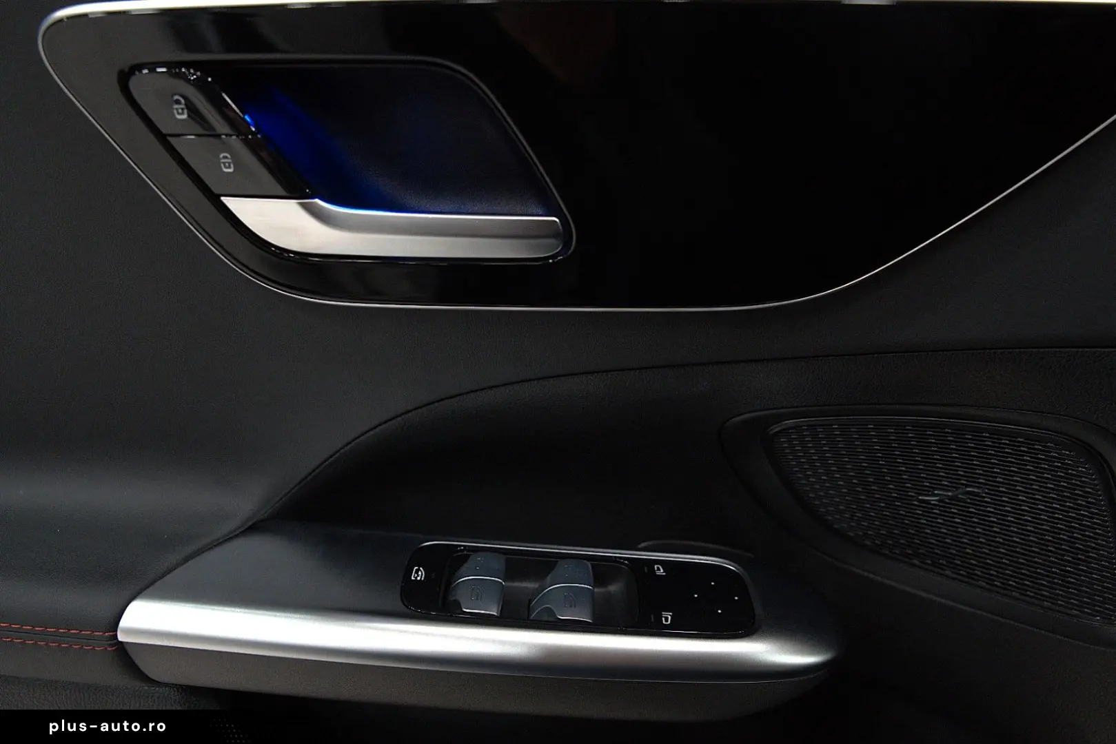 MERCEDES-BENZ C 43 AMG 4Matic AMG-RIDE NIGHT II 1.HAND LM 19