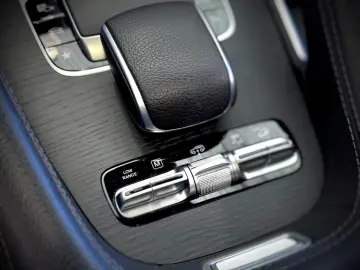 MERCEDES-BENZ GLE 450 4M AMG PANO NIGHT STHZ. AHK BURMESTER