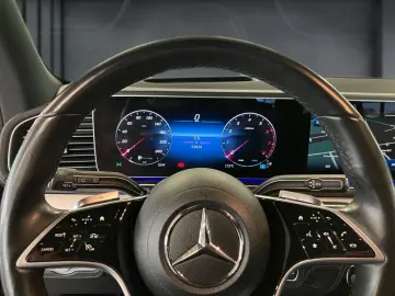 MERCEDES-BENZ GLE 450 4M AMG PANO HuD DISTR AIRMATIC…
