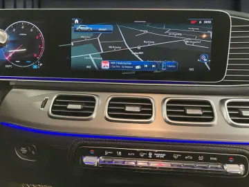 MERCEDES-BENZ GLE 450 4M AMG PANO HuD DISTR AIRMATIC…