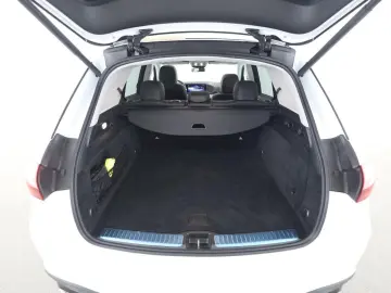 MERCEDES-BENZ GLE 450 4M AMG Night StHzg AHK Pano Ai…