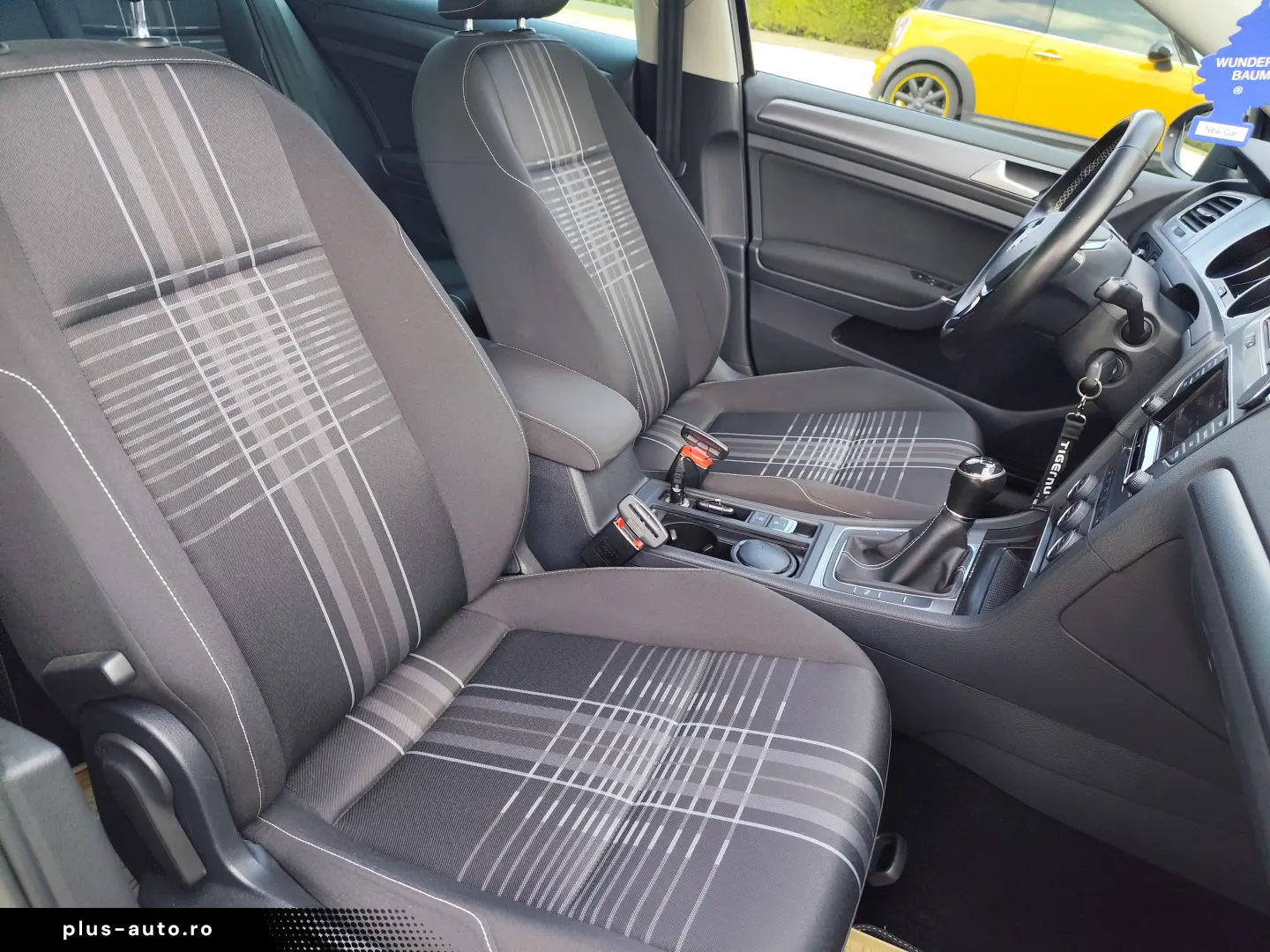 VW GOLF 7 LOUNGE