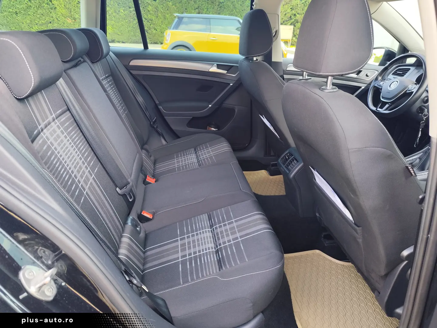 VW GOLF 7 LOUNGE