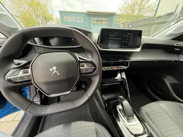 Peugeot E-208 Allure Pack 50kwh 136cp