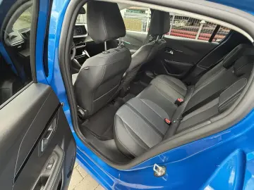 Peugeot E-208 Allure Pack 50kwh 136cp